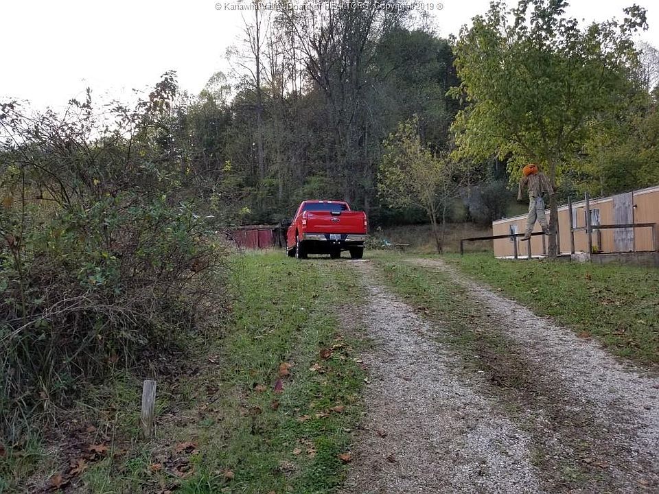 2nd image of 74 Cow Creek Rd