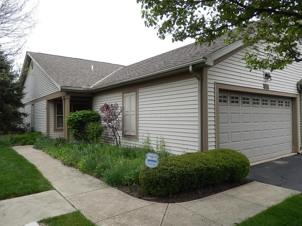 1st image of 377 Crescent Ct