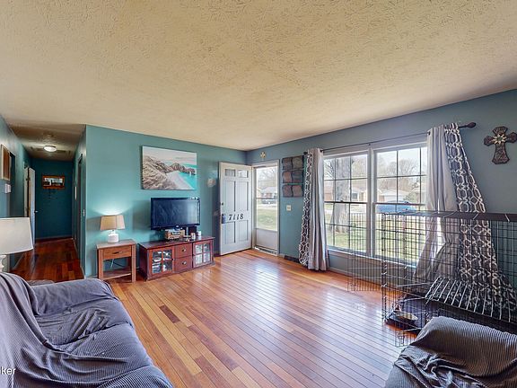 4th image of 7118 Daisy Ave