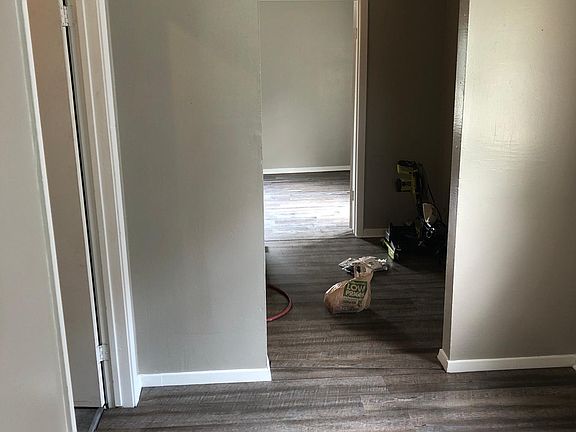 2nd image of 523 W Craig Pl APT 3