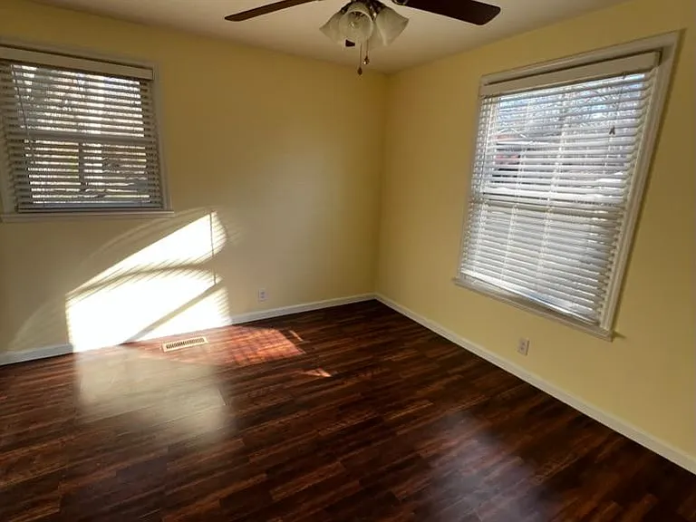 6325 Thunderbird Dr — Photo 5