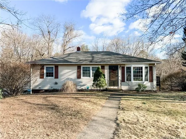 15 Rachel Drive, Thompson, CT 06255