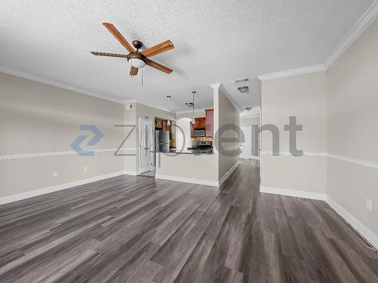 1418 Windsor St #1418 — Photo 14