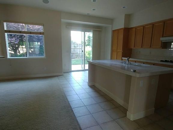 4th image of 1867 Trinity Way
