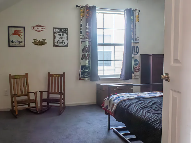 210 Rockwood Pl — Photo 39