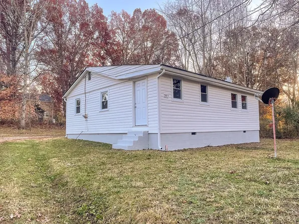 207 Marshall St, Brookneal, VA 24528
