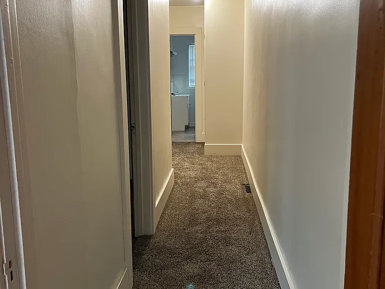 51 Middlesex Rd — Photo 22