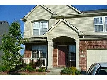 8268 S Warwick Ct photo 1