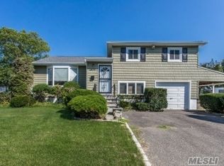 455 2nd Ave, Massapequa Park, NY 11762