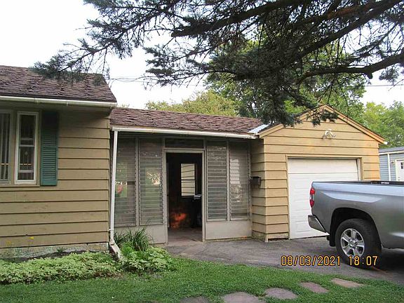 3rd image of 10 Cleaveland Ave