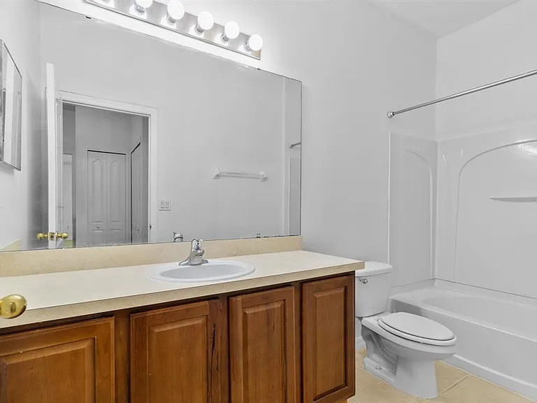 3520 San Jacinto Cir — Photo 16