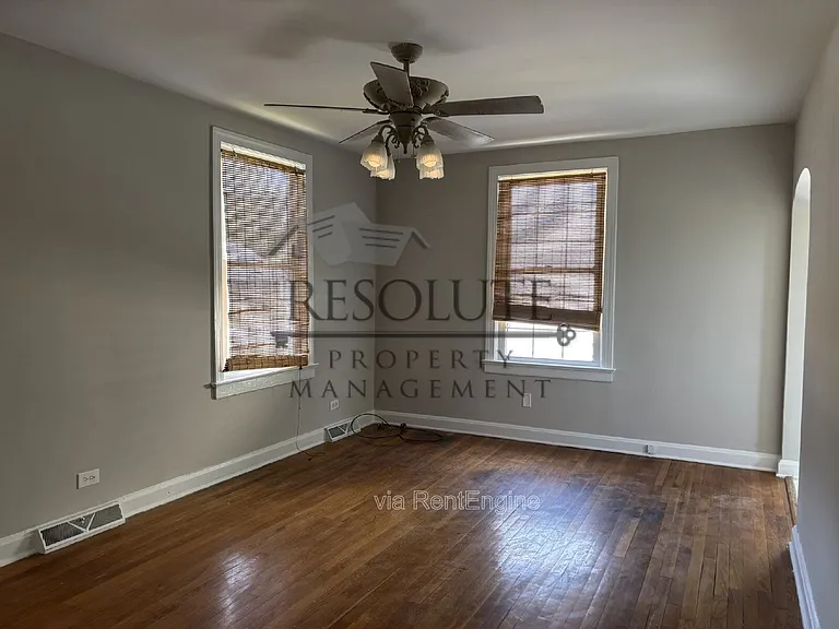 321 E Church St — Photo 5