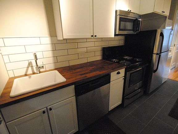 3rd image of 3151 Halliday Ave APT 1E