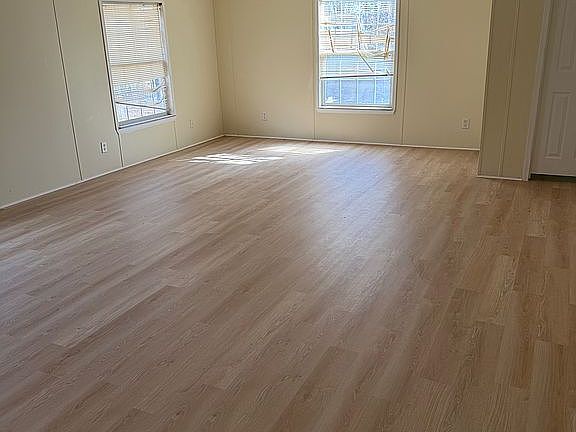 5th image of 3290 Roy Parks Rd