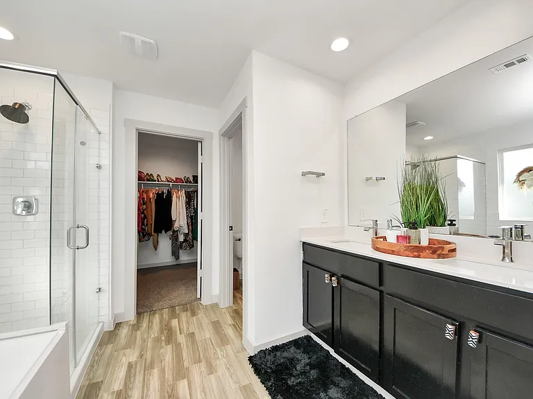 202 Serena Park Ln — Photo 9