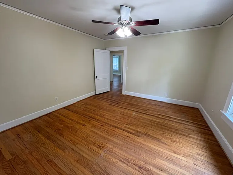 435 Pickens Ct — Photo 12