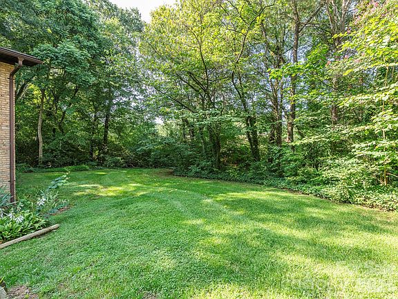 2nd image of 6211 Providence Ct NW