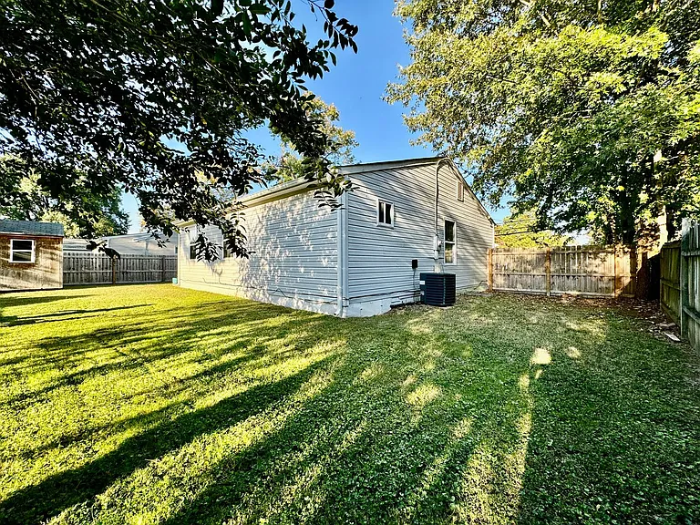 517 Aragona Blvd — Photo 28