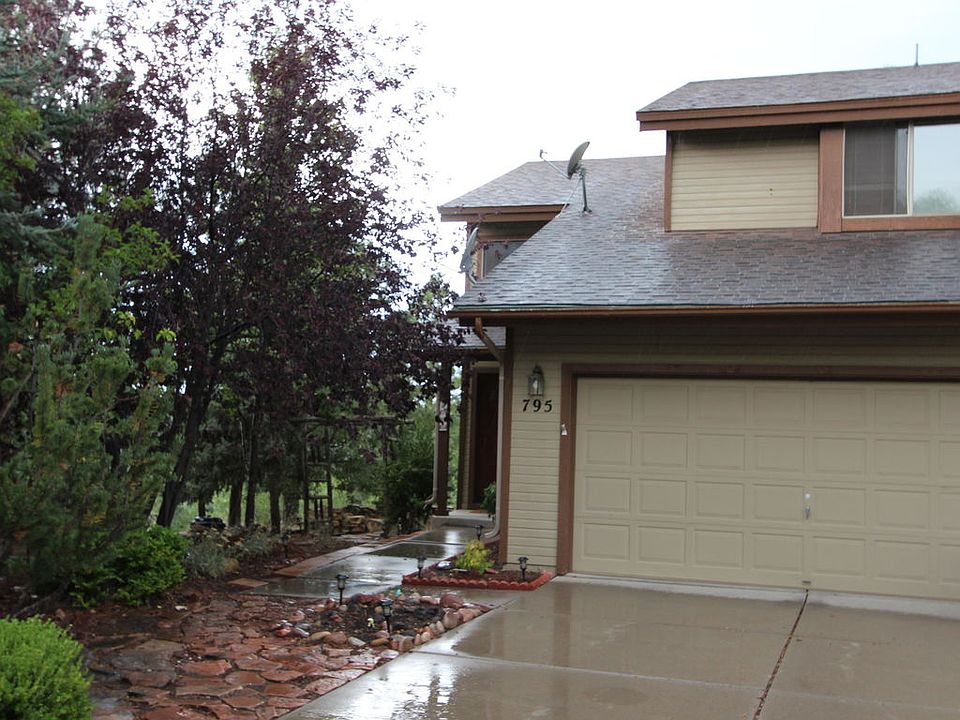 1st image of 795 N Pine Cliff Dr