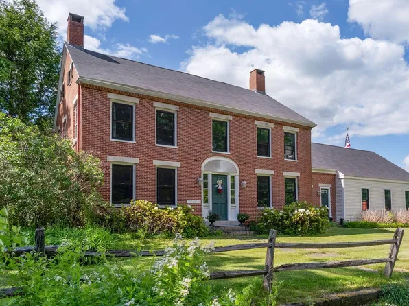 160 Memorial Highway, North Yarmouth, ME 04097
