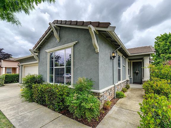 3rd image of 1169 Clemensen Cir