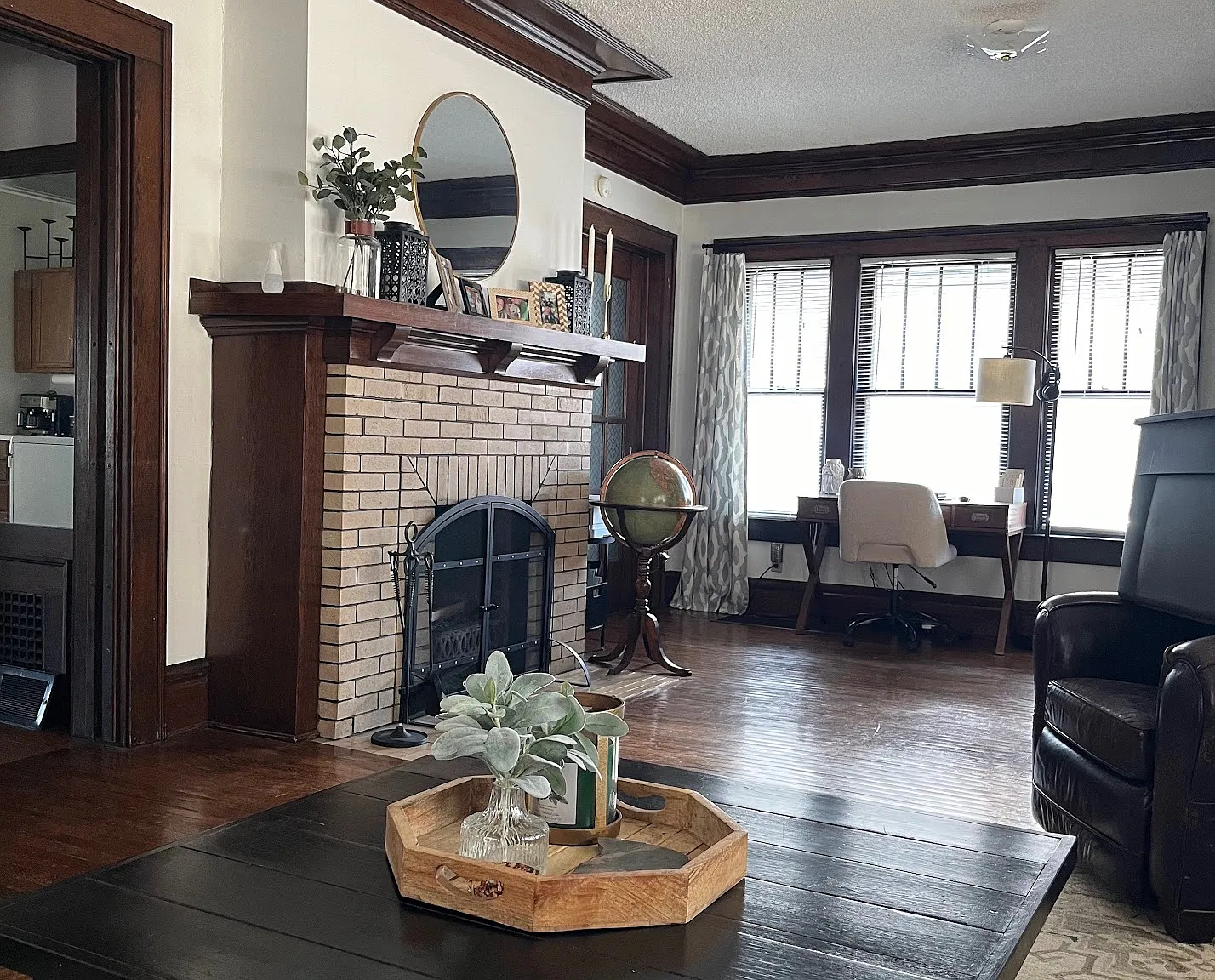 1 bed, 1200 sqft, $1,200 — Photo 2