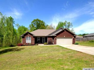 21 Jack Thomas Ct, Hartselle, AL 35640