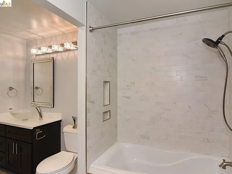 6363 Christie Ave #602 — Photo 7