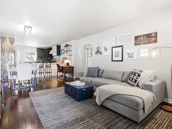 3rd image of 1017 N GLENWOOD AVENUE