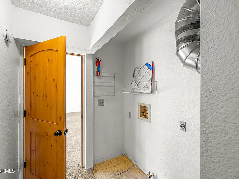 1535 E Appalachian Rd — Photo 18