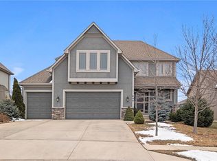 805 S Washington St, Raymore, MO 64083