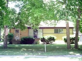 576 Bayfair Dr, Bay Village, OH