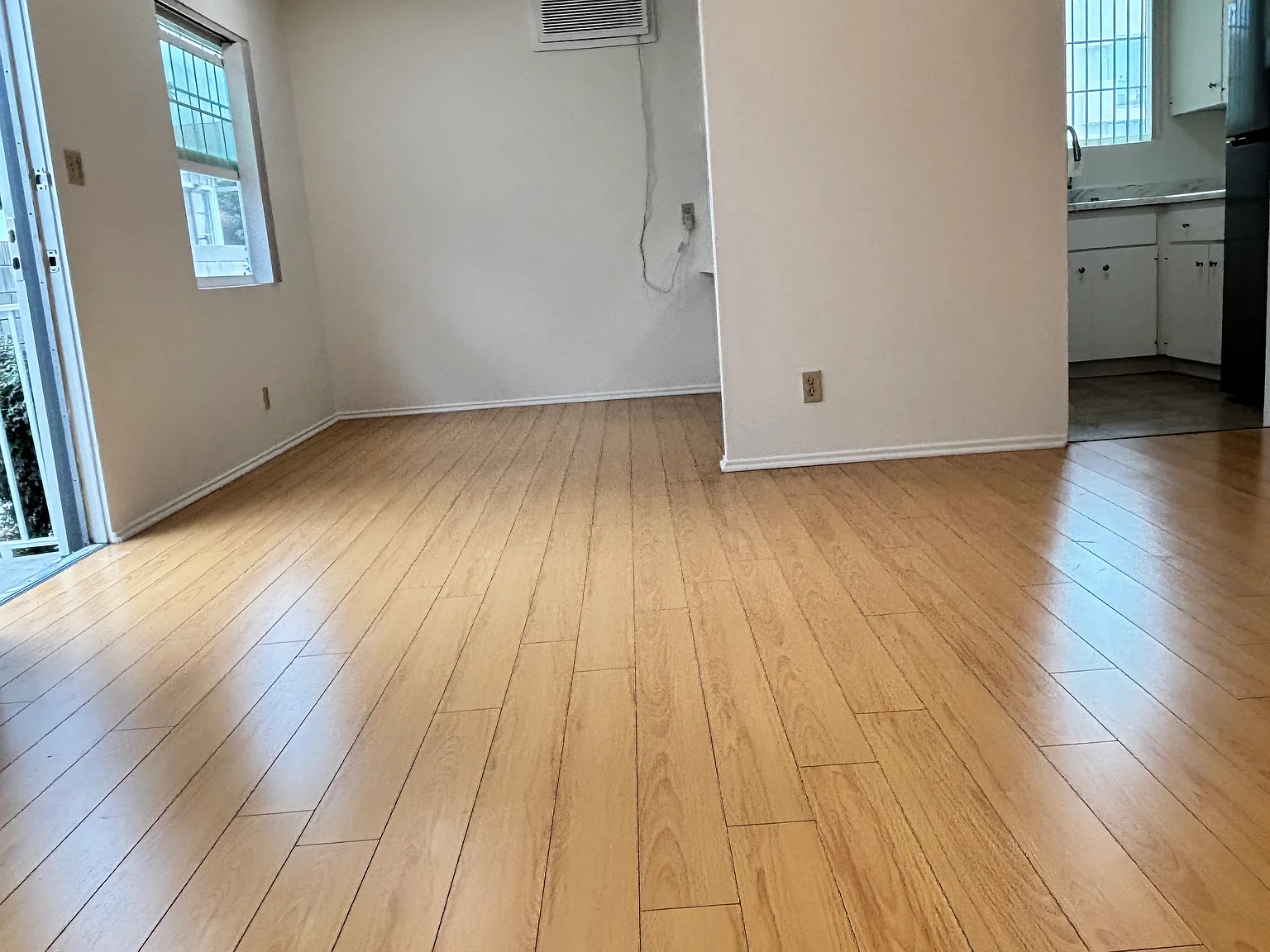1 bed, 700 sqft, $2,399 — Photo 4