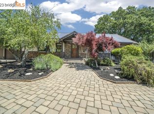 25 Alhambra Creek Rd, Martinez, CA 94553