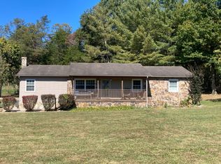 104 Rose Dr, Maynardville, TN 37807