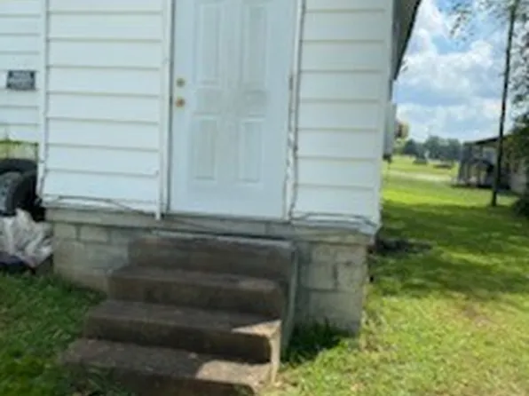 123 Westview Ave, Camden, TN 38320