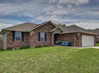 1650 N Mallard Dr, Nixa, MO 65714