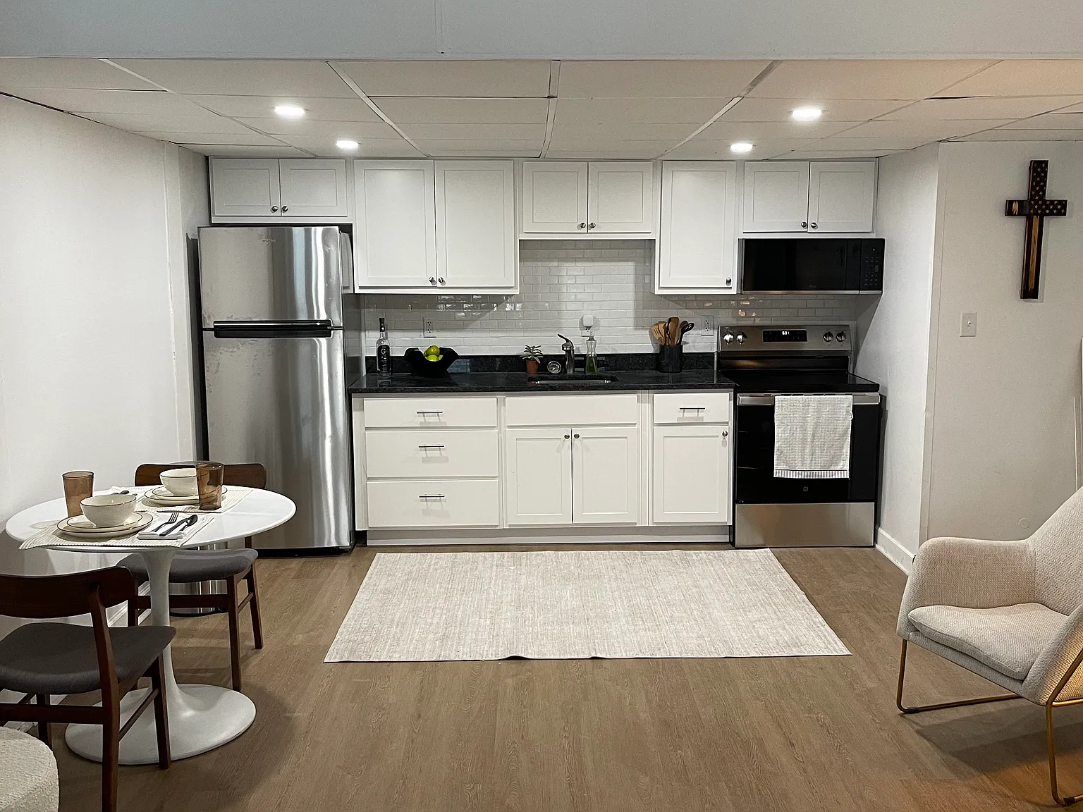 2 bed, 1200 sqft, $1,425 — Photo 4