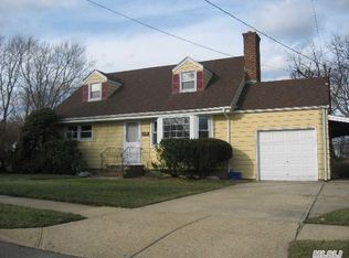 217 Independence Ave, Freeport, NY 11520