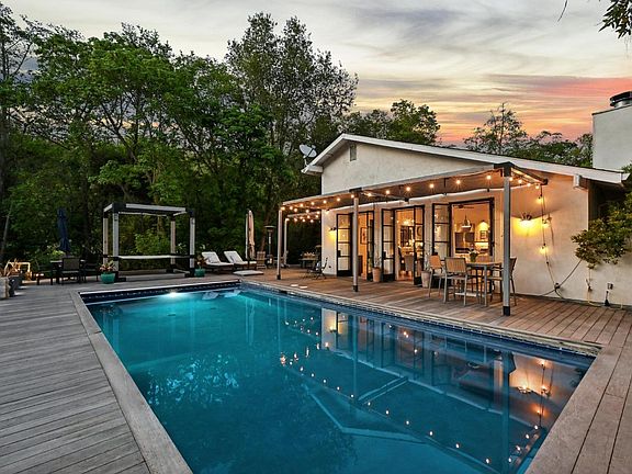4th image of 899 Adobe Canyon Road