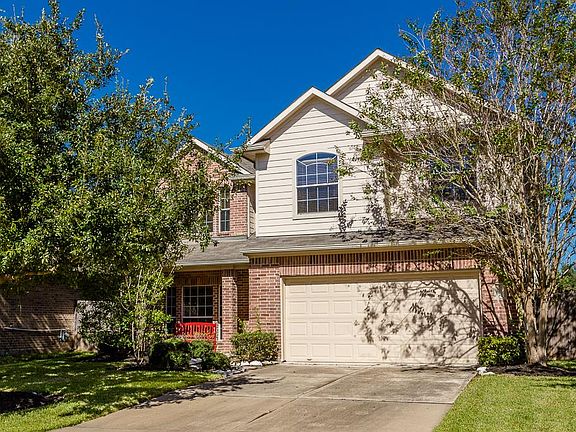 3rd image of 25318 Sierra Woods Ln