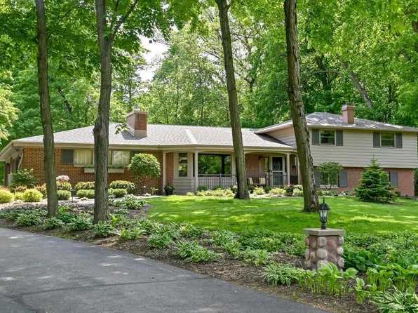 12555 Gremoor DRIVE, Elm Grove, WI 53122