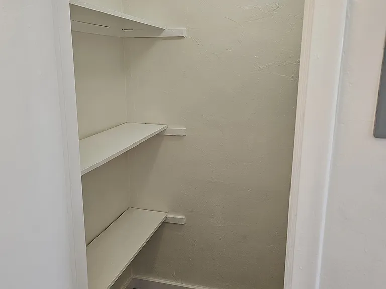 2105 Miami Rd #4 — Photo 9