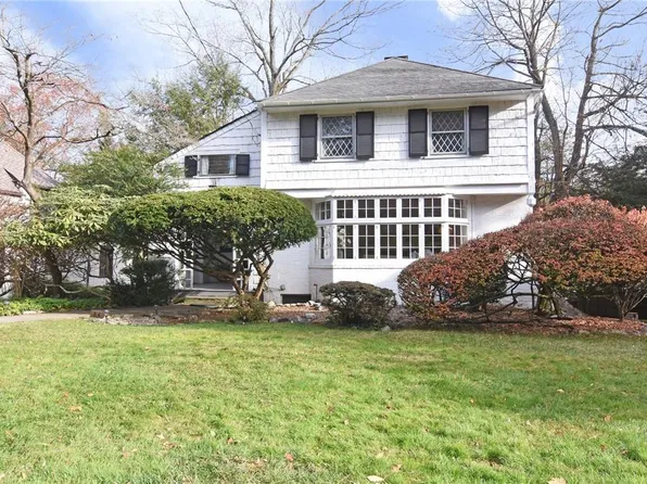 86 Hillside Terrace, Irvington, NY 10533