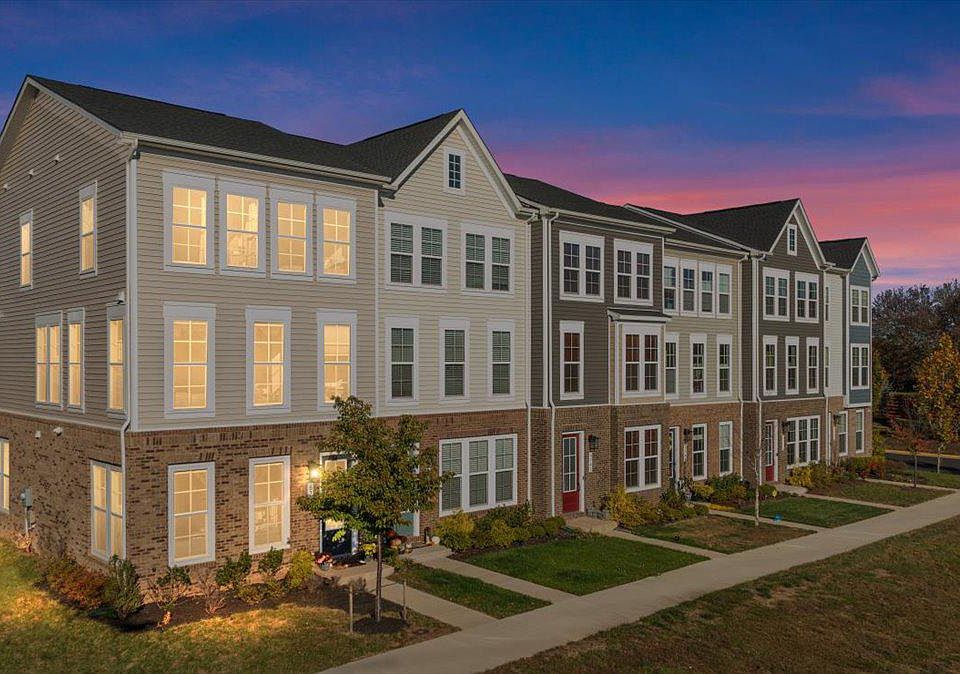 1st image of 6746 Upland Manor Dr