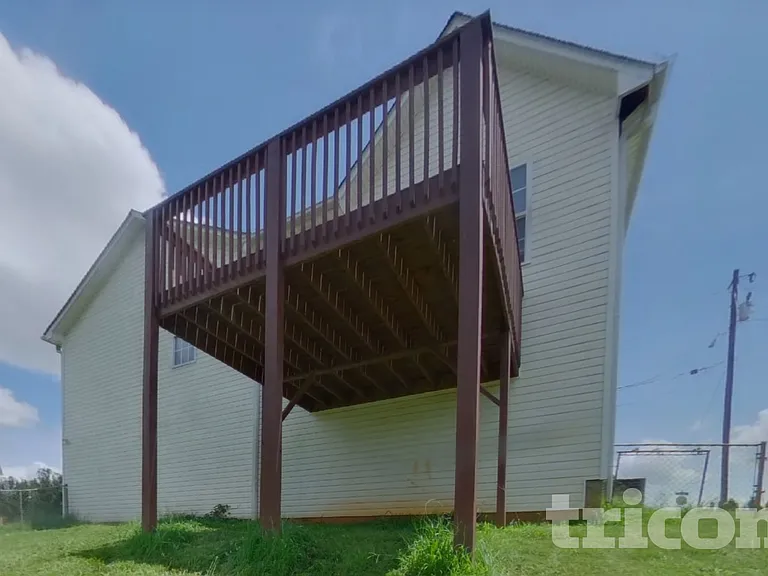 404 Remington Ct — Photo 17
