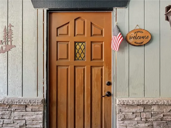 615 Wellsley Dr, Lake Arrowhead, CA 92352