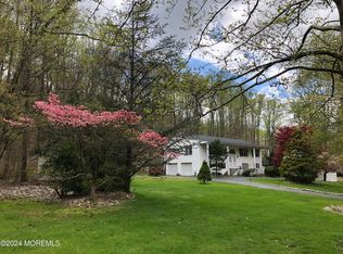 4 Hidden Hollow Ter, Holmdel, NJ 07733