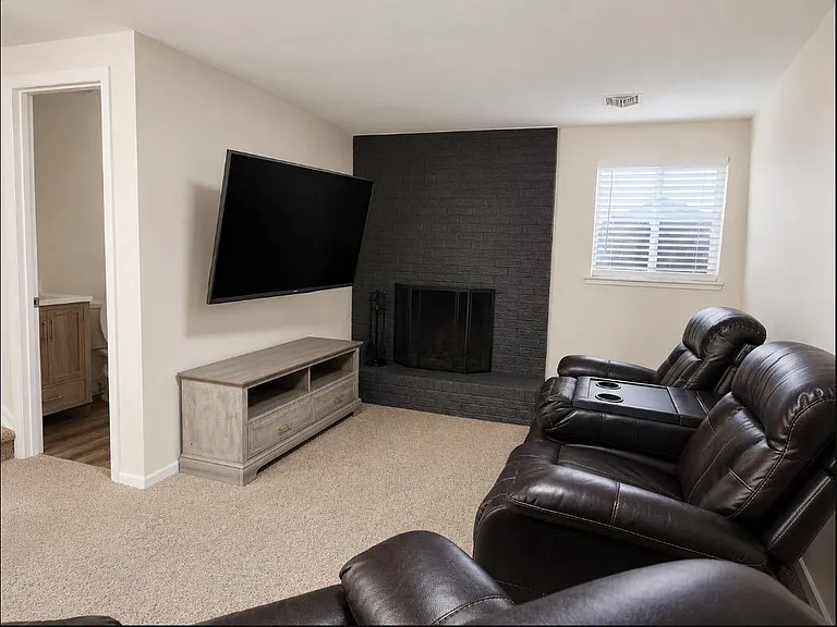 4119 N Chestnut St — Photo 12
