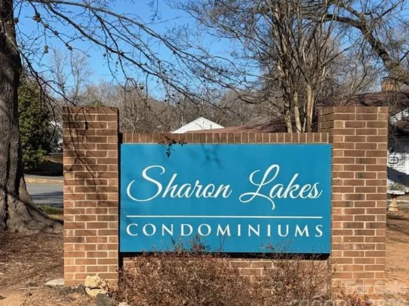 1903 Beechtree Ct, Charlotte, NC 28210